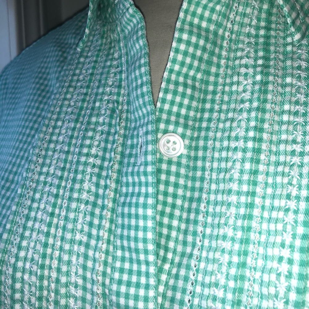 Women’s button down - Picture 7 of 8
